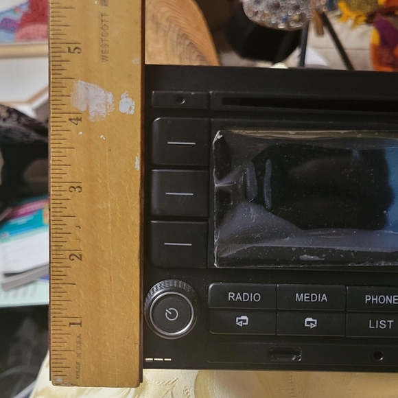 Car audio head unit - Picture 5 of 7